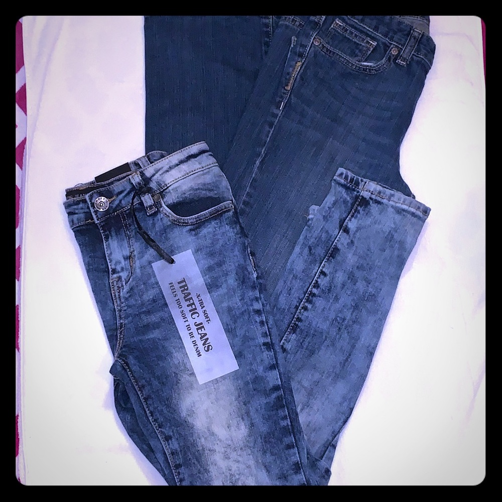 🔴 2 pair included Girls jeans